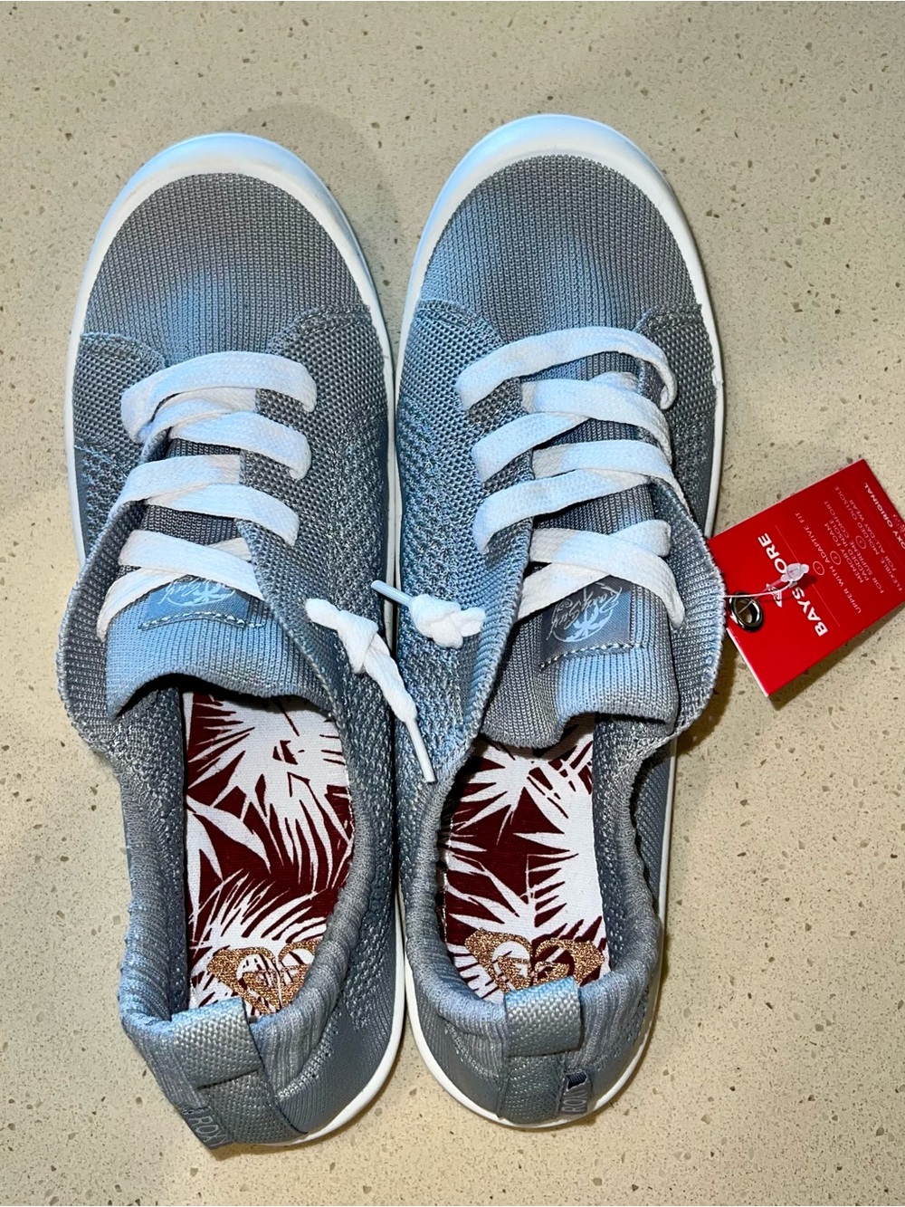 Roxy Women's Gray Knit Sneakers with White Trim Size 9.5 NEW WITH TAGS - Picture 7 of 8